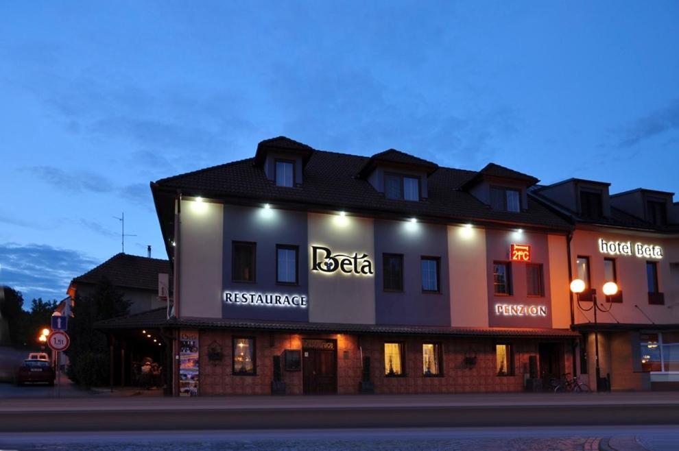 Hotel Beta Bzenec Kültér fotó