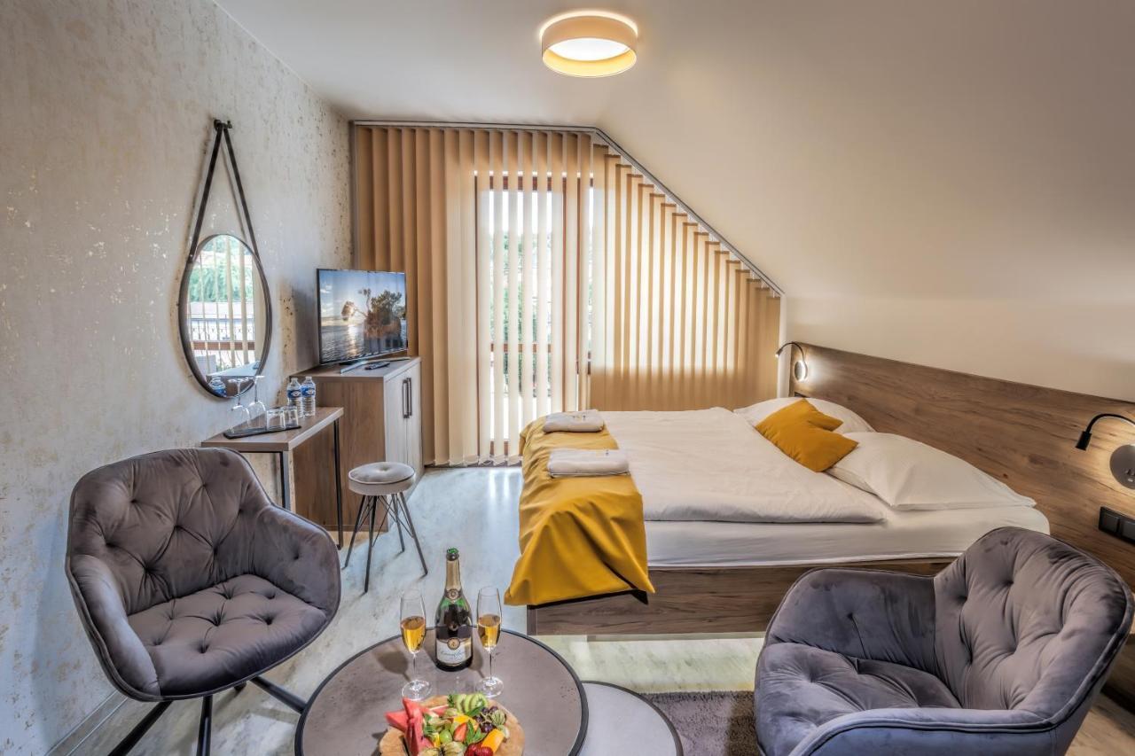 Hotel Beta Bzenec Kültér fotó