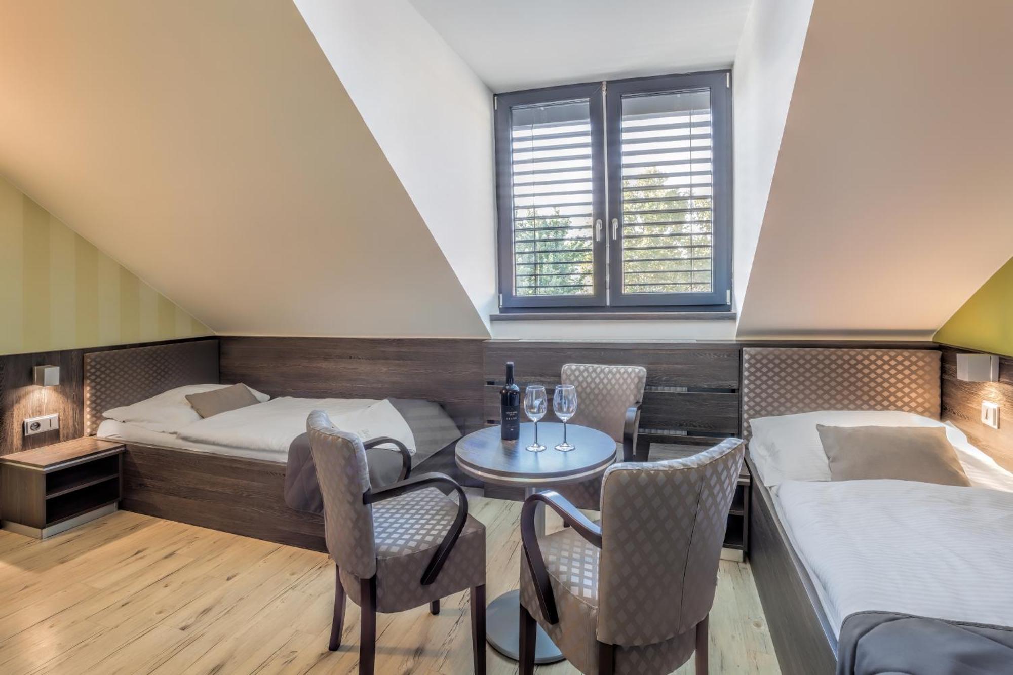 Hotel Beta Bzenec Kültér fotó