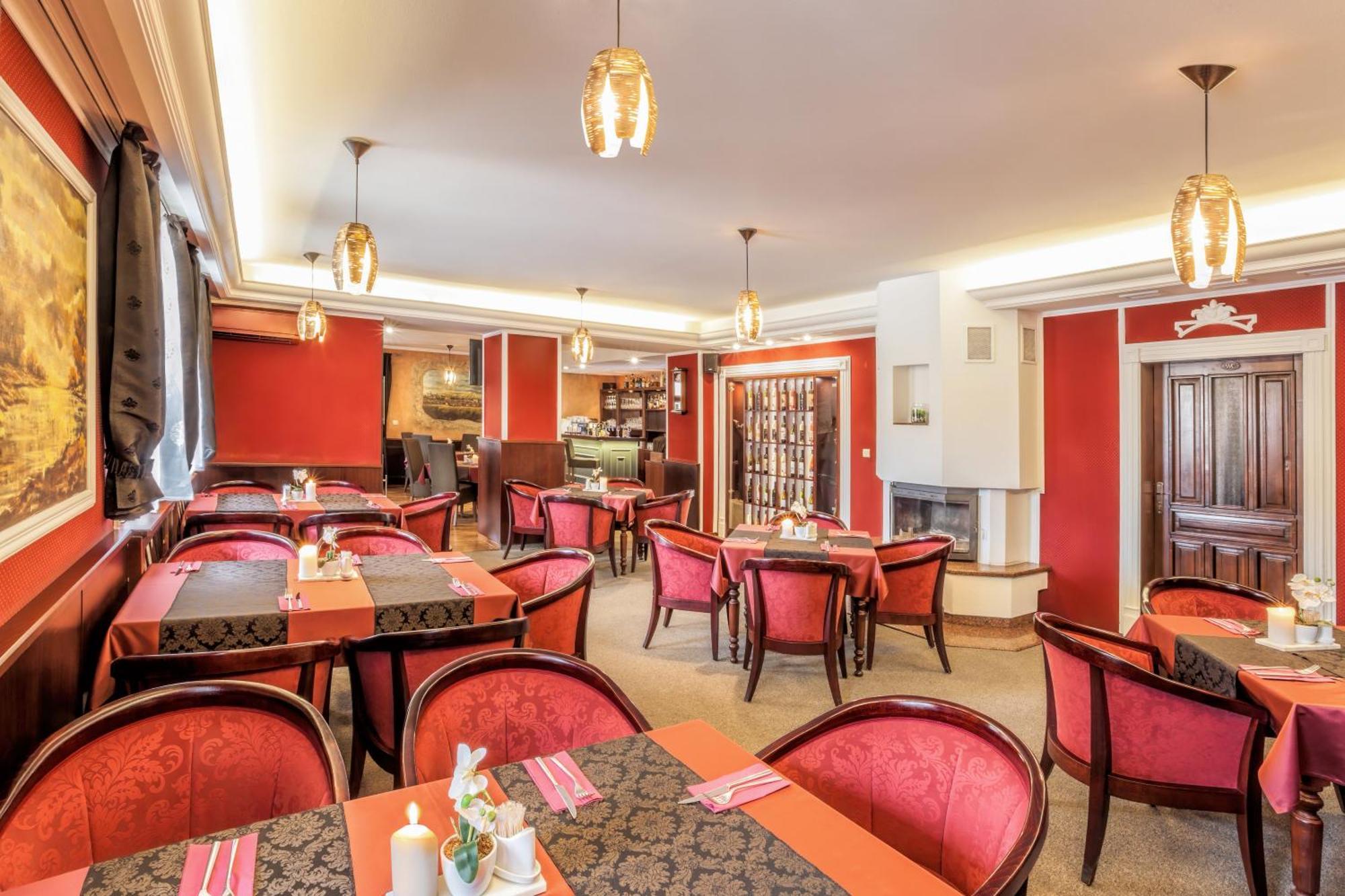 Hotel Beta Bzenec Kültér fotó