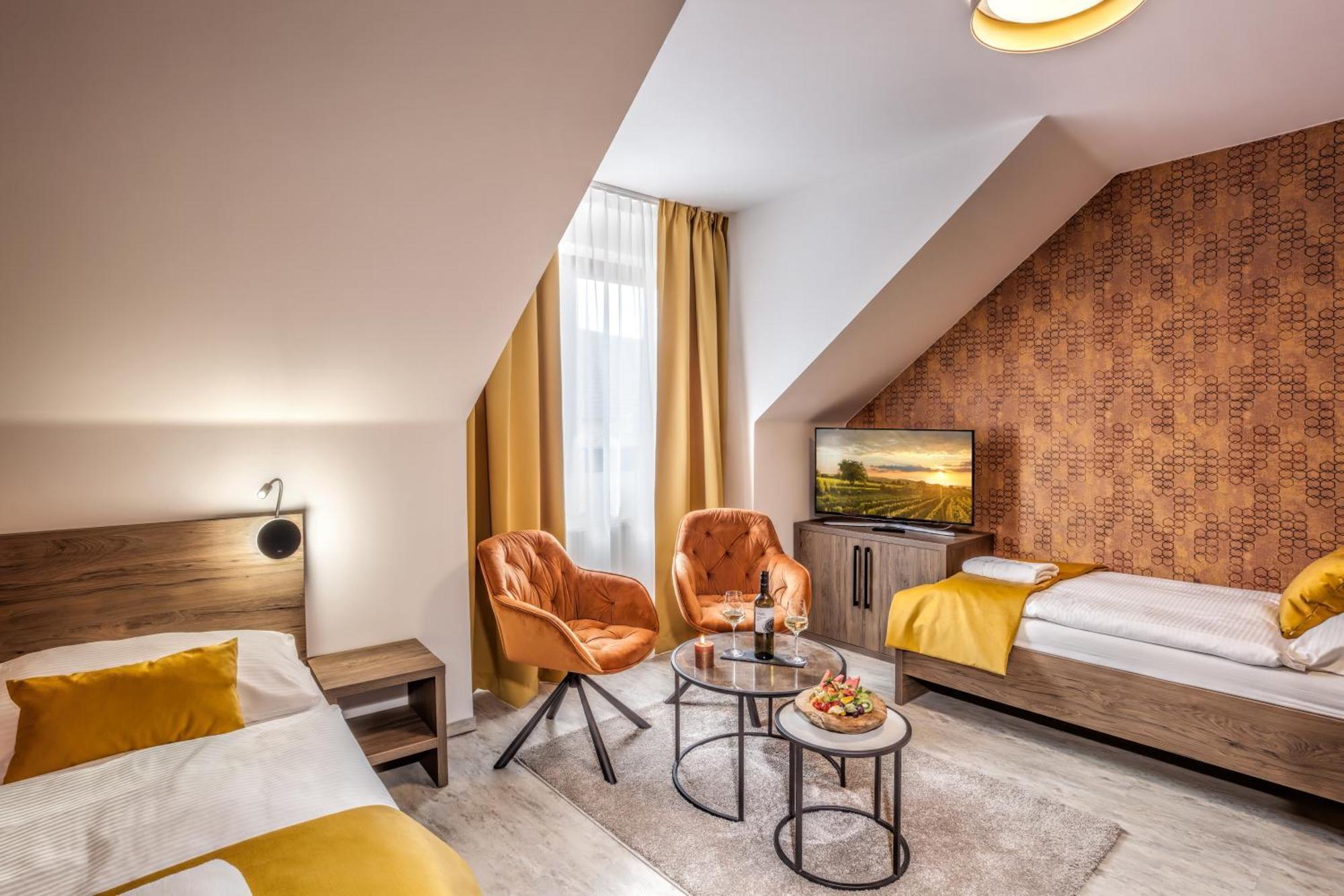 Hotel Beta Bzenec Kültér fotó